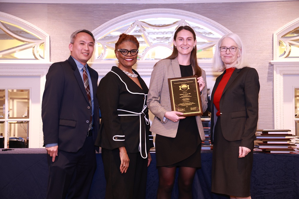 Kaitlin R. Snapp, MD